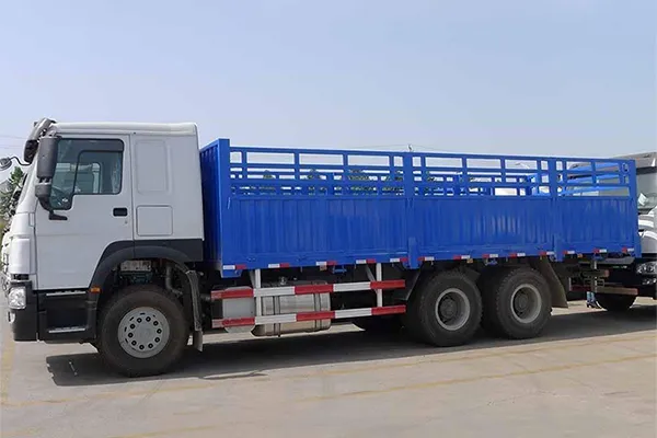 Howo 6x4 Fence Truck