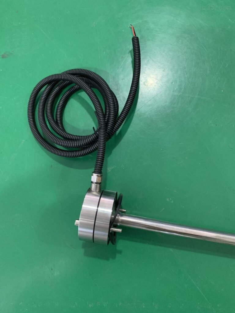 1003081467 Howo Truck Engine Oil Level Sensor