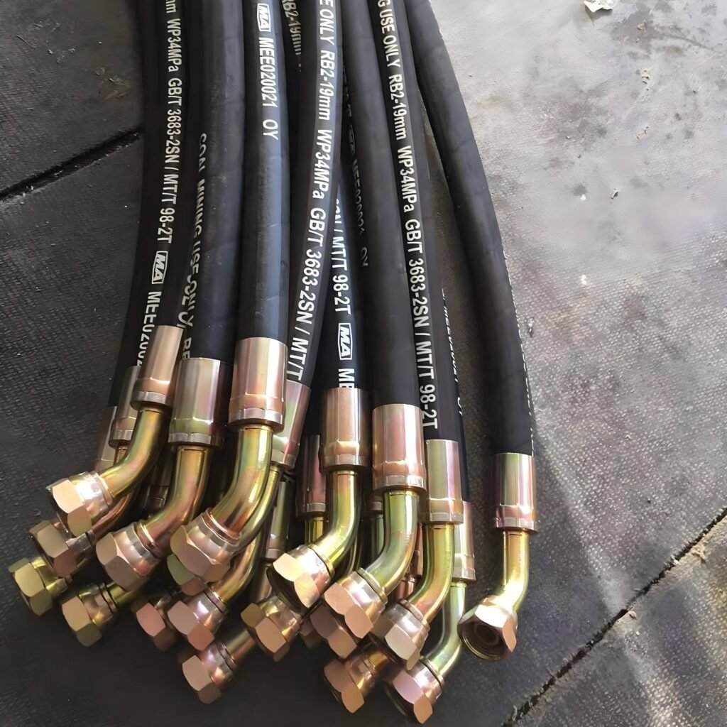 1003141968 High-pressure Fuel Line for Howo Truck Engine