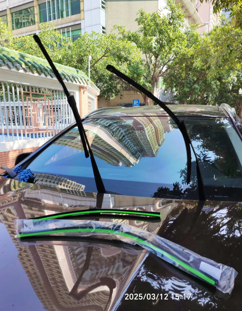 Howo Truck Cab Wiper Assembly OEM 810W26400-6353