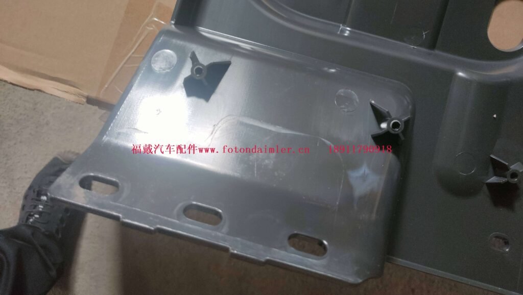 WG1642230107 Left Front Fender Rear Assembly for Howo Truck